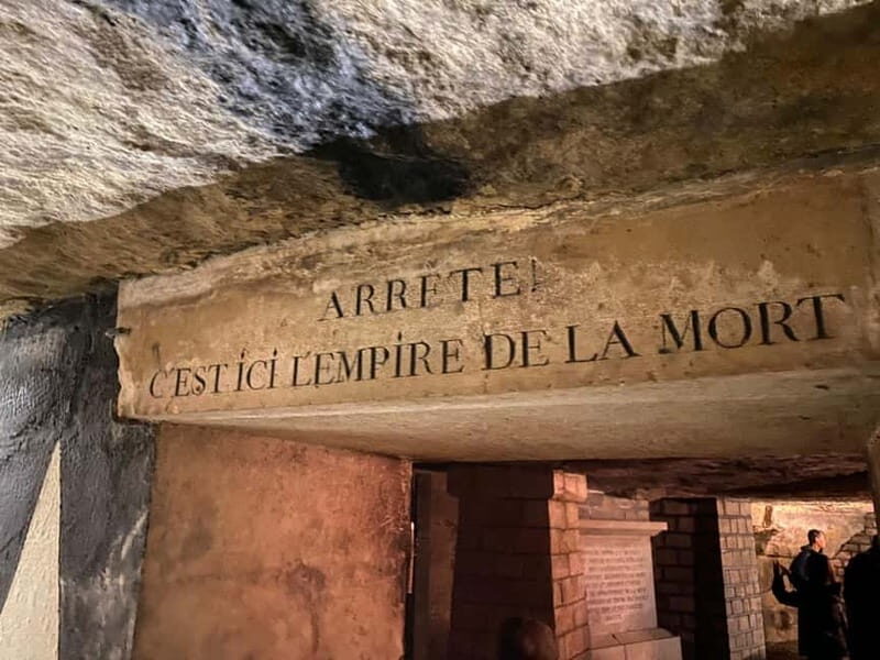 Paris: Small-Group Catacombs Tour with Skip-the-Line Entry - Key Points