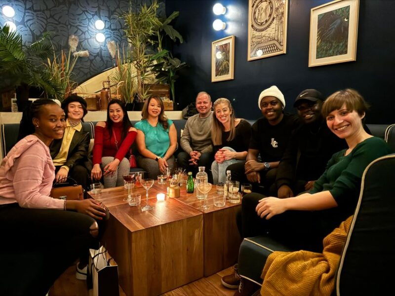 paris-solo-travellers-meet-up-and-explore-fun-great-bars
