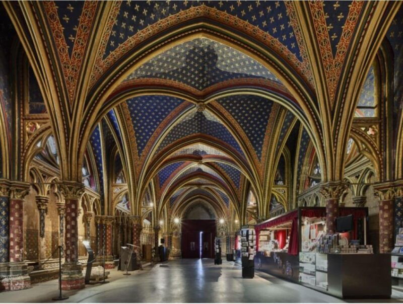 paris-ste-chapelle-conciergerie-notre-dame-private-tour