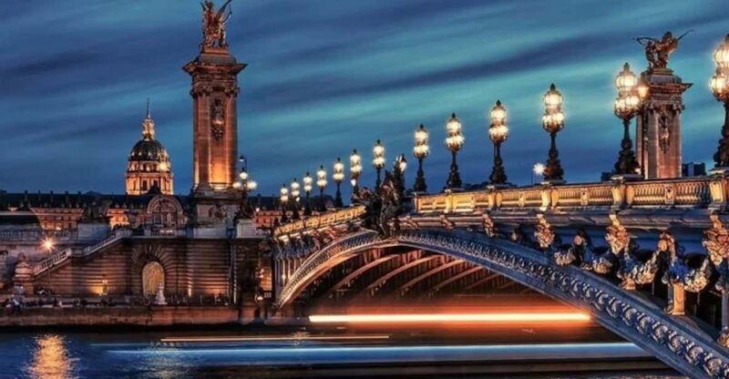 paris-street-art-walking-tour-with-a-guide