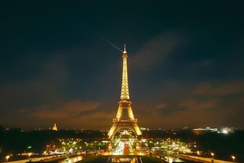 paris-street-art-walking-tour-with-a-guide