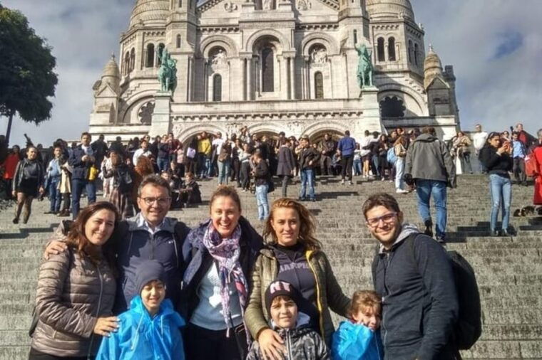 paris-street-art-walking-tour-with-a-guide