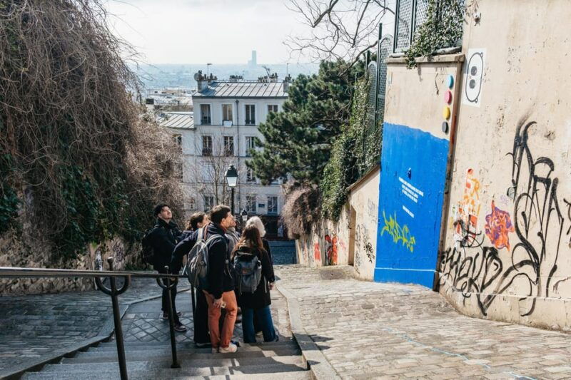 paris-street-art-walking-tour-with-a-street-artist-guide