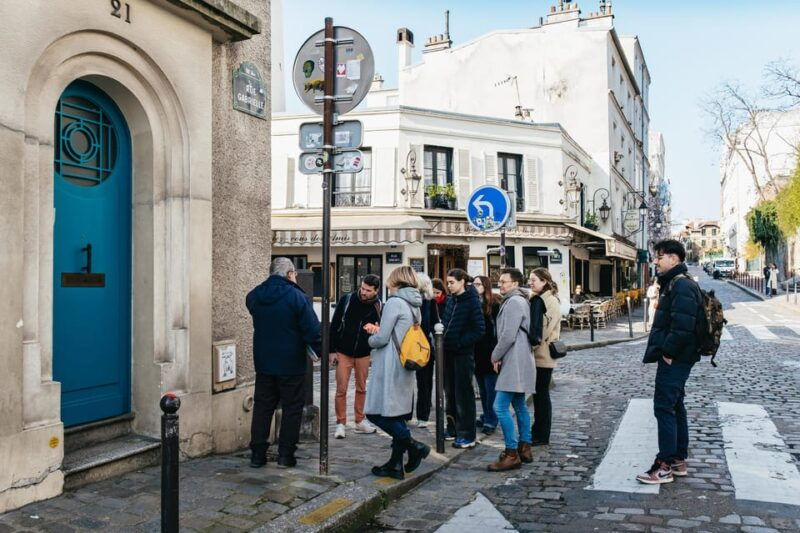 paris-street-art-walking-tour-with-a-street-artist-guide