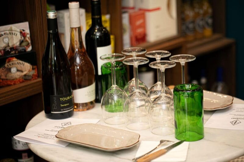 paris-tasting-of-3-wine-and-3-cheese