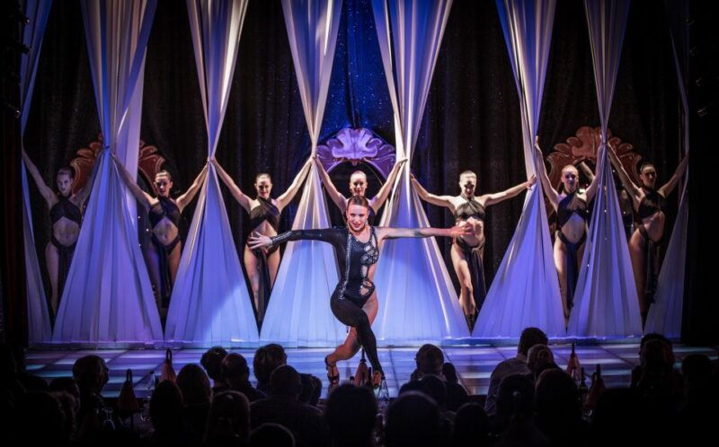 paris-the-new-eve-cabaret-dinner-show