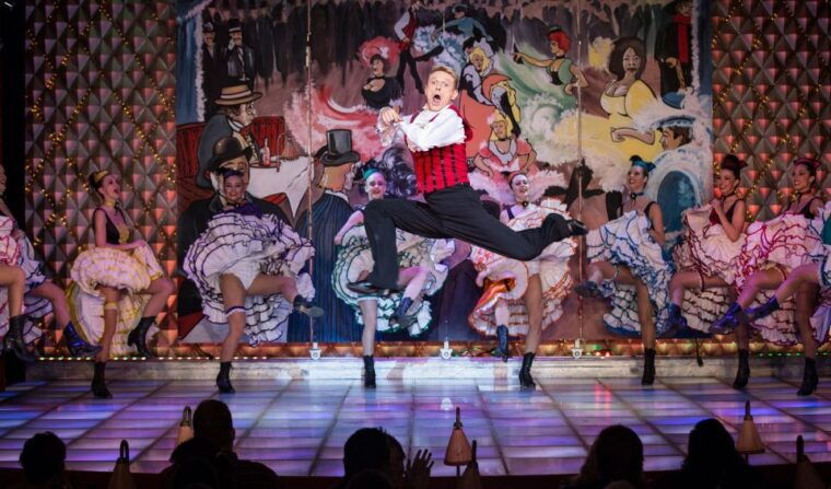 paris-the-new-eve-cabaret-show-with-champagne