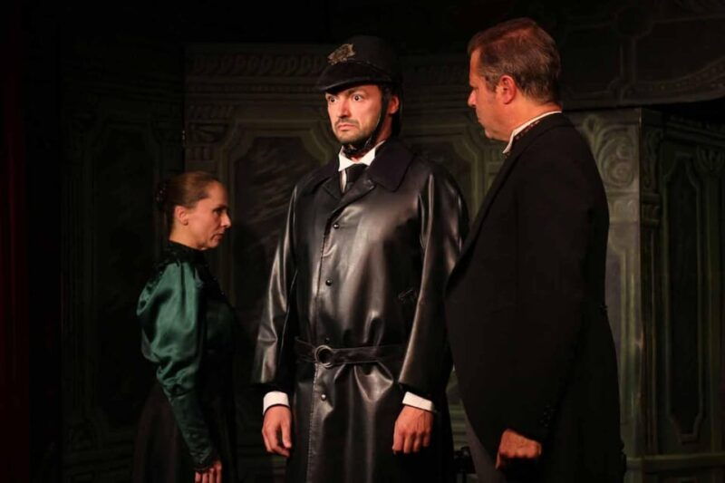 paris-theatre-package-the-lesson-the-bald-soprano