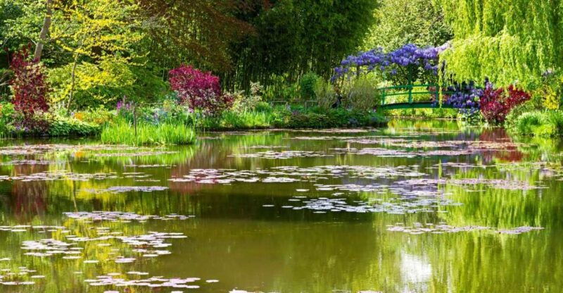 paris-to-giverny-private-tour-monet-gardens-house