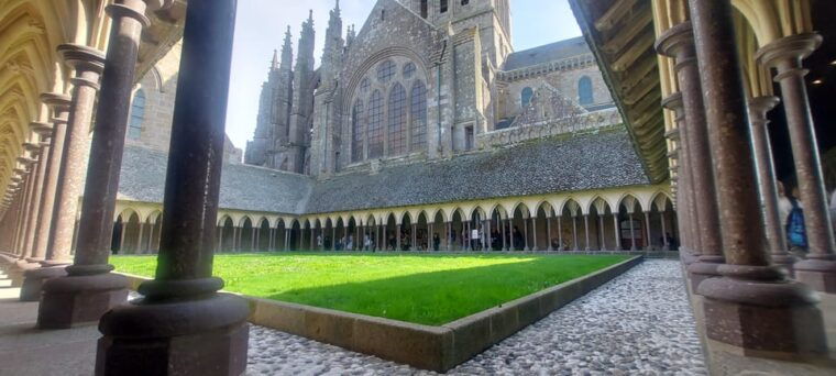 paris-to-mont-saint-michel-day-trip-in-luxury-van-live-guide