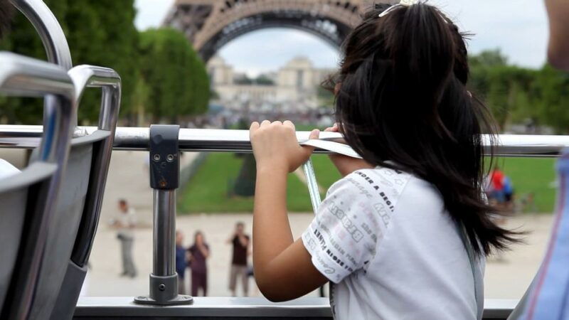 paris-tootbus-kids-bus-tour-experience