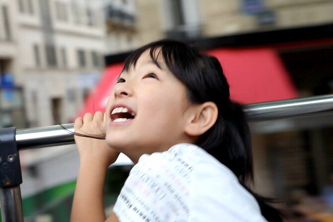 paris-tootbus-kids-tour-sightseeing-live-guided-tour