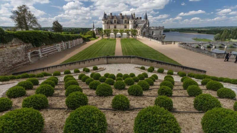 paris-top-loire-castles-with-lunch-and-wine
