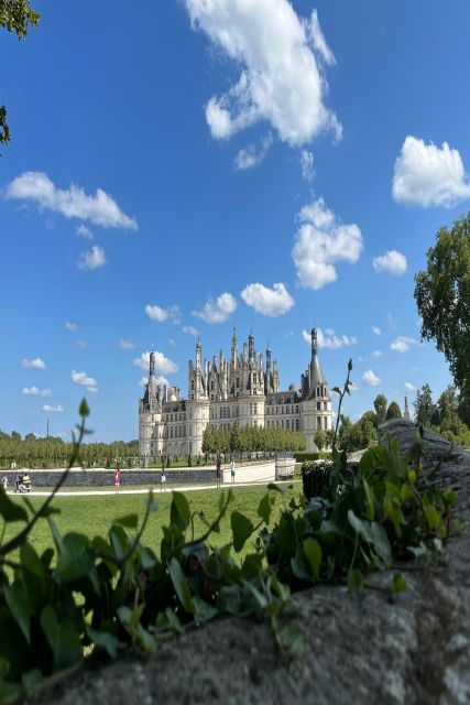paris-top-loire-castles-with-lunch-and-wine