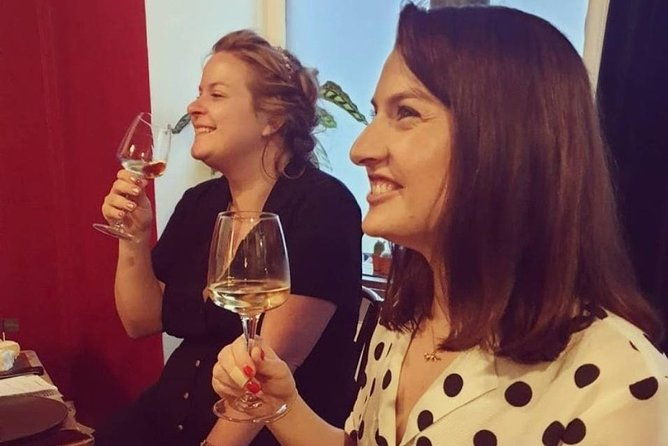 paris-top-sights-half-day-walking-tour-wine-tasting-experience-2