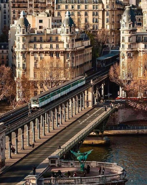 paris-top-sights-half-day-walking-tour-with-a-fun-guide-2