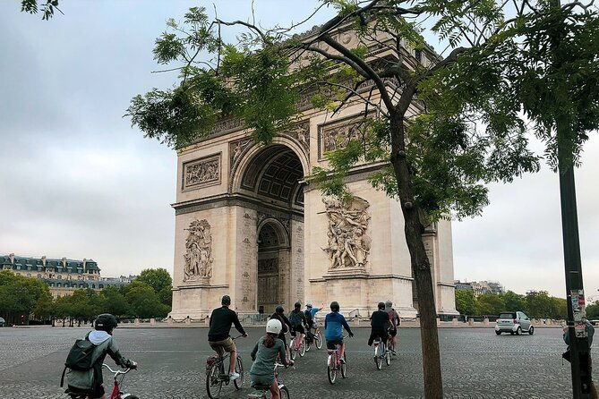 paris-tour-de-france-bike-ride