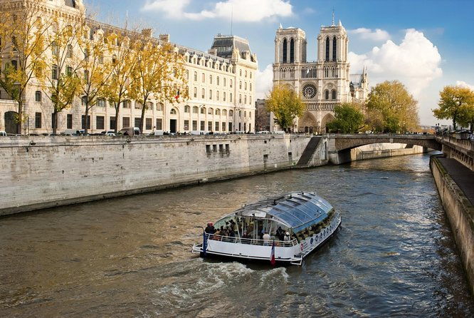 paris-tour-with-lunch-at-the-eiffel-tower-and-seine-river-cruise-2