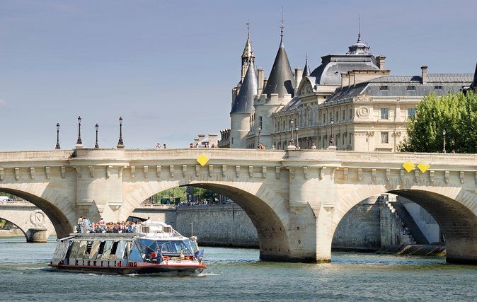 paris-tour-with-lunch-at-the-eiffel-tower-and-seine-river-cruise-2