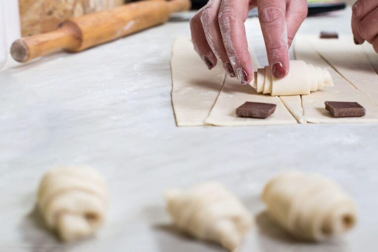 paris-traditional-croissant-cooking-class-with-local-baker