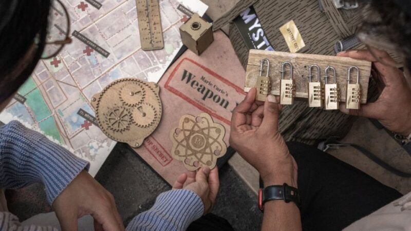 paris-treasure-hunt-walking-tour-marie-curies-secret