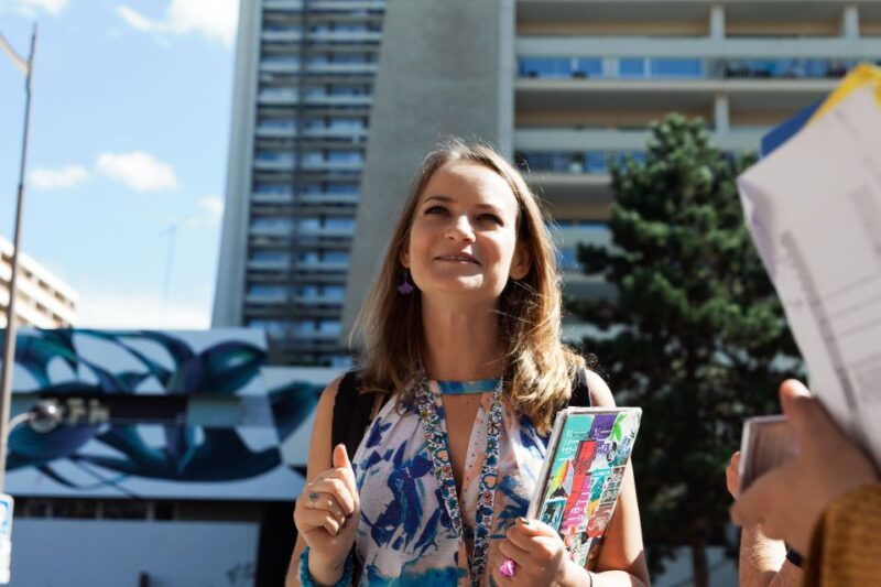 paris-urban-art-murals-walking-tour-with-an-expert