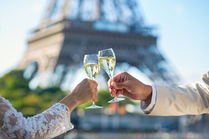 paris-valentines-day-dinner-cruise-by-bateaux-mouches