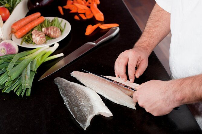 paris-valentines-day-dinner-cruise-by-bateaux-mouches