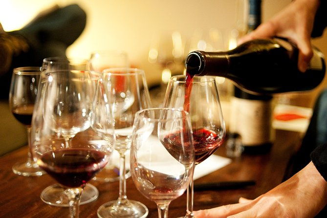 paris-wine-and-cheese-pairing-private-masterclass-in-a-bistrot-2