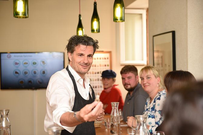 paris-wine-and-cheese-pairing-small-group-experience