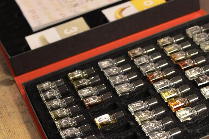 paris-wine-tasting-session-with-expert-sommelier-2