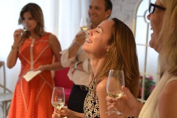 paris-wine-with-cheese-pairing-tasting-small-group-class