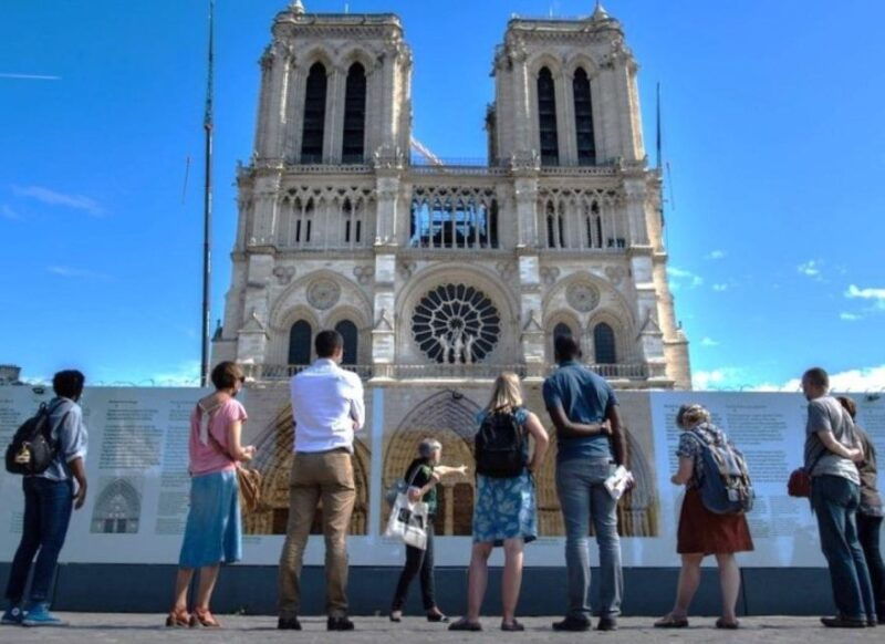 parishiglights-guided-walking-tour-and-orsay-museum-ticket