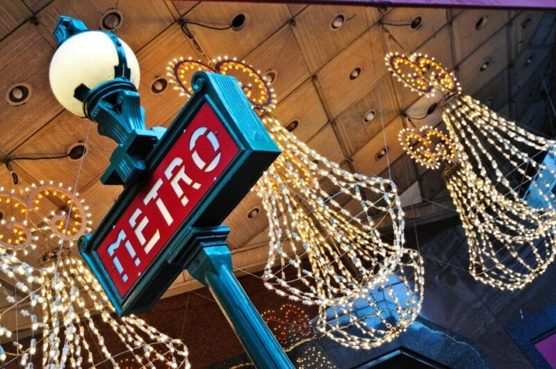 parisian-christmas-magic-from-notre-dame-to-vendome