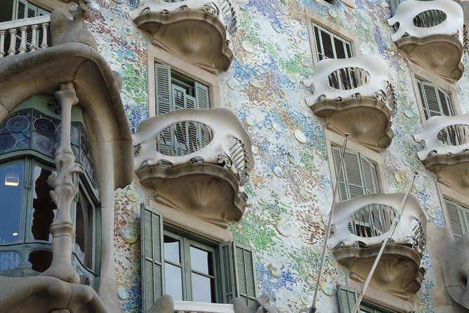 park-guell-and-sagrada-familia-gaudis-masterpieces-private-tour