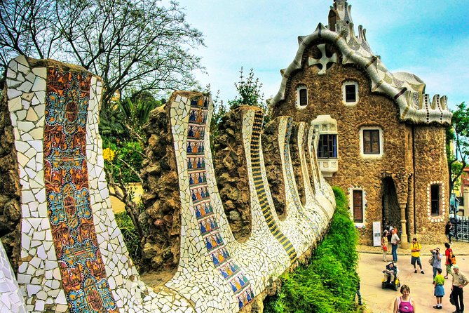park-guell-and-sagrada-familia-private-tour-with-hotel-pick-up