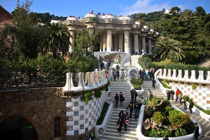 park-guell-guided-tour-in-barcelona