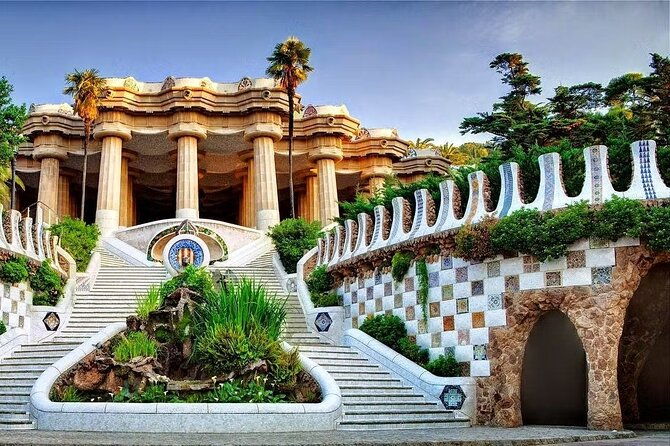 park-guell-guided-tour-in-barcelona