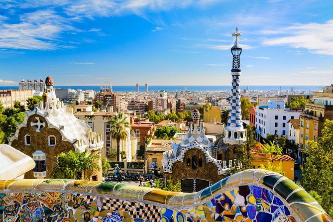 park-guell-guided-tour-with-skip-the-line-ticket-in-barcelona