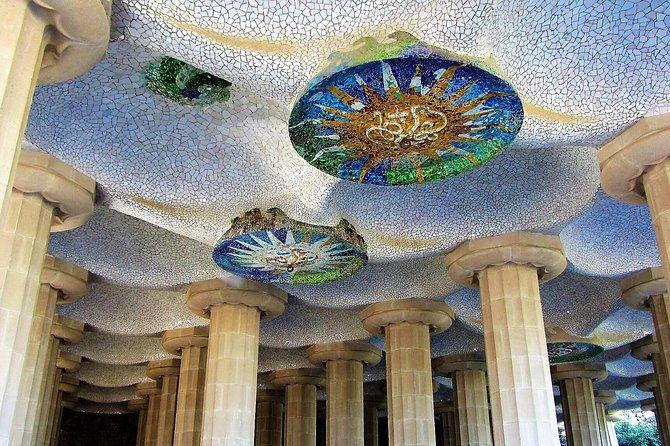 park-guell-guided-tour-with-skip-the-line-ticket-in-barcelona