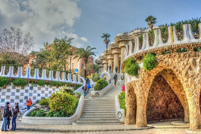 park-guell-skip-the-line-guided-tour