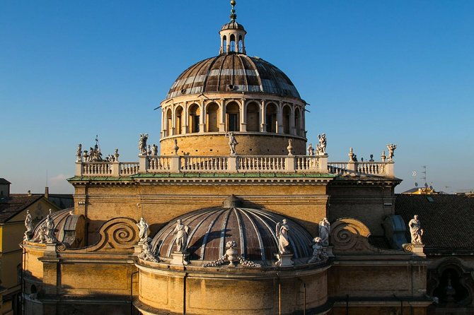 parma-classic-walking-tour