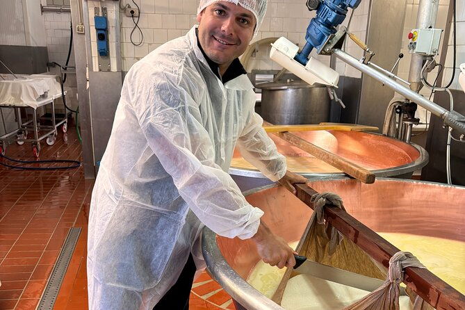 parma-food-tour-parmigiano-reggiano-prosciutto-di-parma