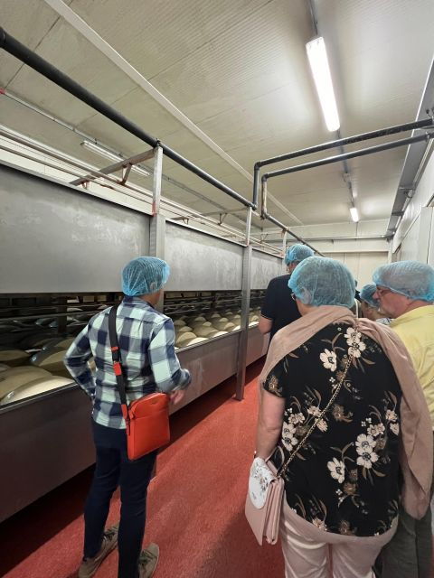 parmesan-and-balsamic-food-tour-with-ferrari-museum-2