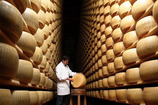 parmigiano-cheese-factory-visit-and-tasting
