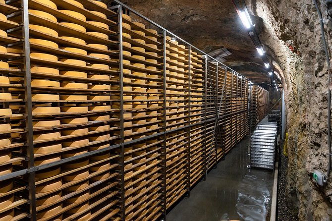 parmigiano-reggiano-cheese-factory-small-group-tour-from-parma