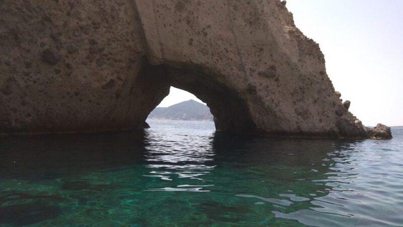 Paros: Antiparos Island and Despotiko Private Boat Trip - What Makes the Experience Stand Out?
