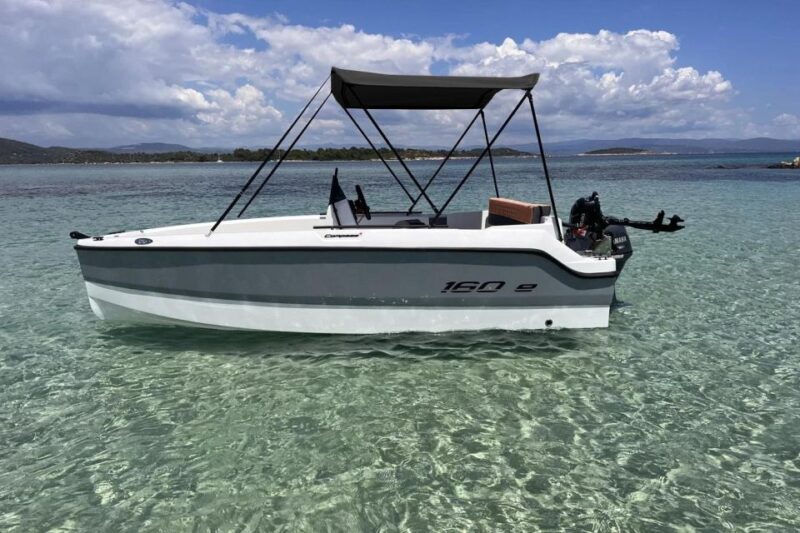 Paros: Full-Day New Modern Boat Rental with Self-Driving - Key Points