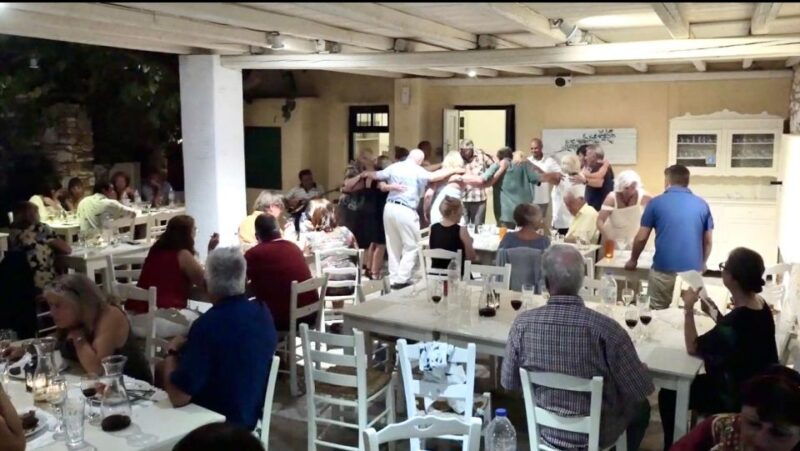 paros-greek-night-with-food-wine-dancing