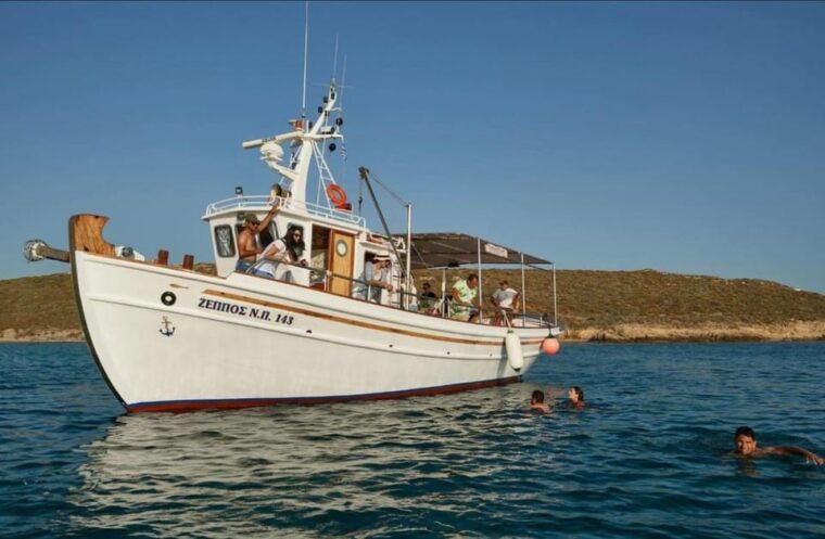 paros-highlights-tour-with-fishing-tasting-in-naoussa